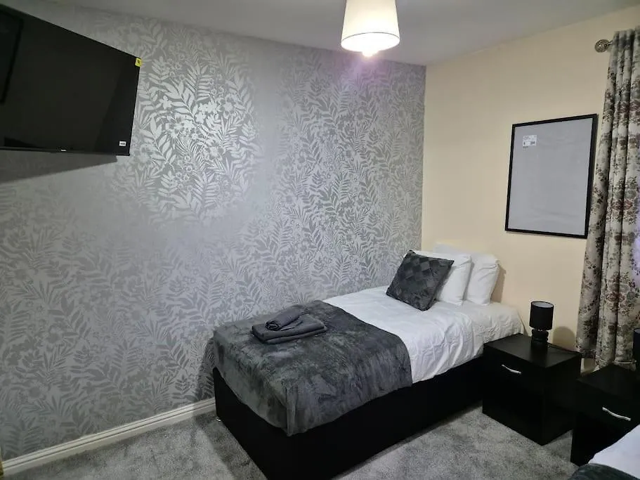 Townhouse Villa Dundee United Kingdom
