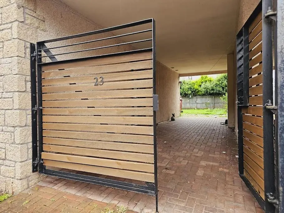 Townhouse Villa Dundee 0*,  United Kingdom